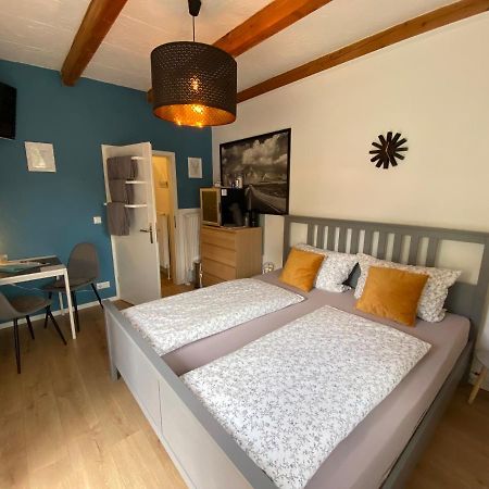 Kleines Doppelzimmer Mit Eigenem Bad Und Kuehlschrank, Frisch Saniert Фридрихског Экстерьер фото