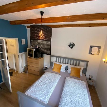 Kleines Doppelzimmer Mit Eigenem Bad Und Kuehlschrank, Frisch Saniert Фридрихског Экстерьер фото