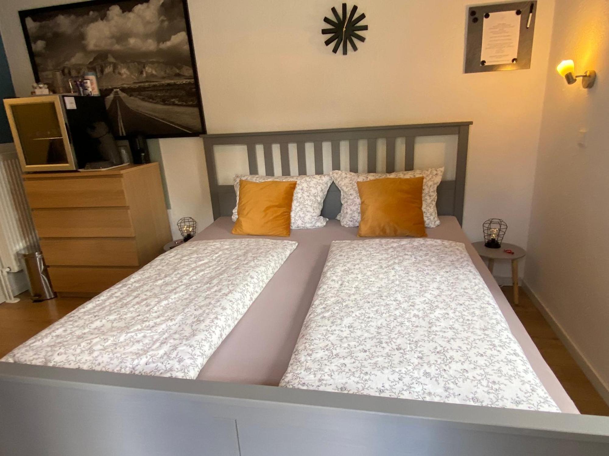 Kleines Doppelzimmer Mit Eigenem Bad Und Kuehlschrank, Frisch Saniert Фридрихског Экстерьер фото